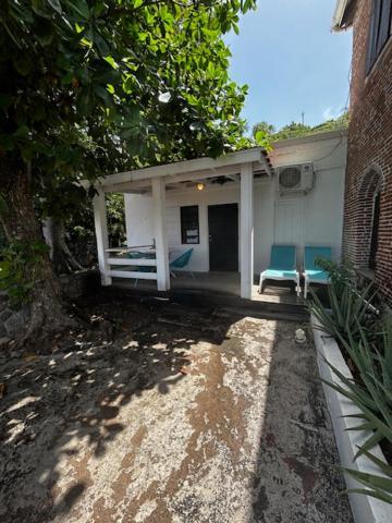 Aparthotel The Old Gin House Oranjestad  Esterno foto