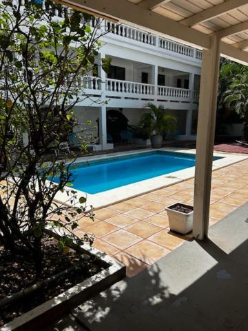 Aparthotel The Old Gin House Oranjestad  Esterno foto