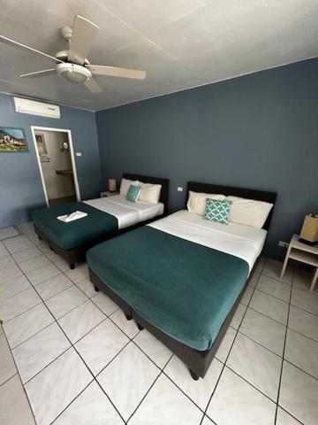 Aparthotel The Old Gin House Oranjestad  Esterno foto